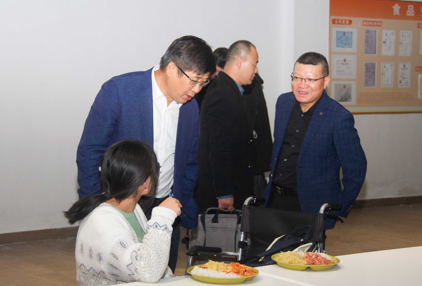 1635126506130287.jpg 2021102203.jpg