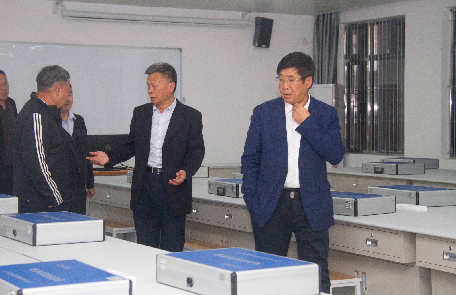 1635126481891102.jpg 2021102202.jpg