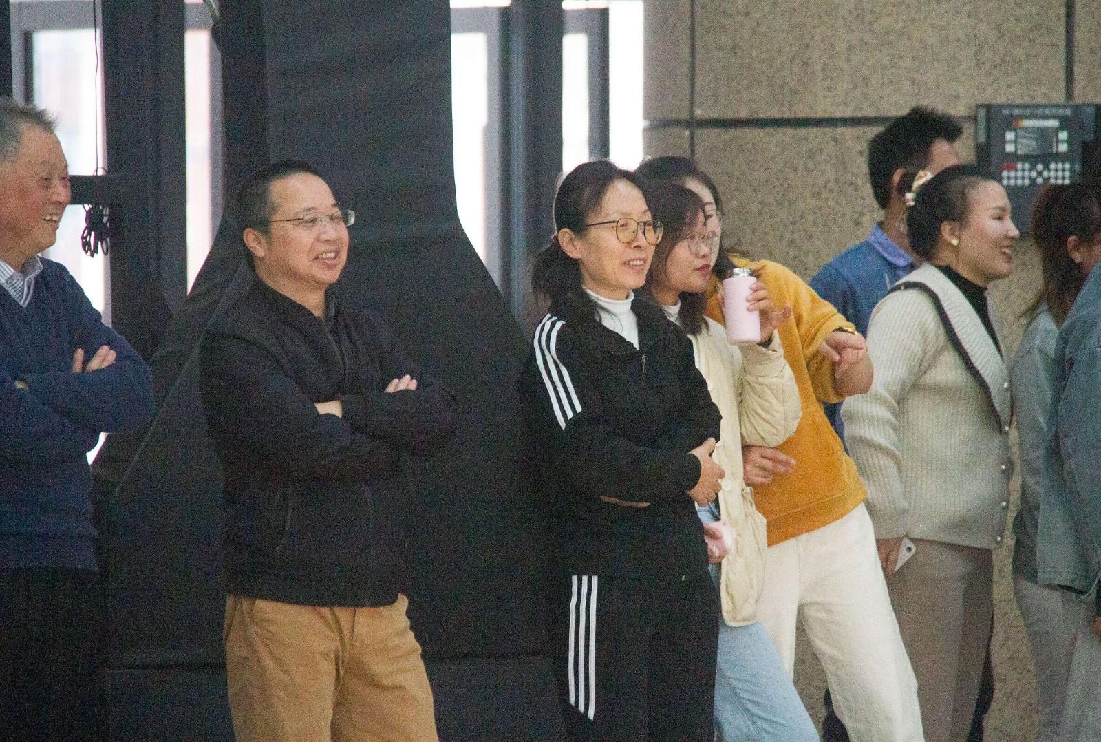 1637201567317187.jpg 查.jpg