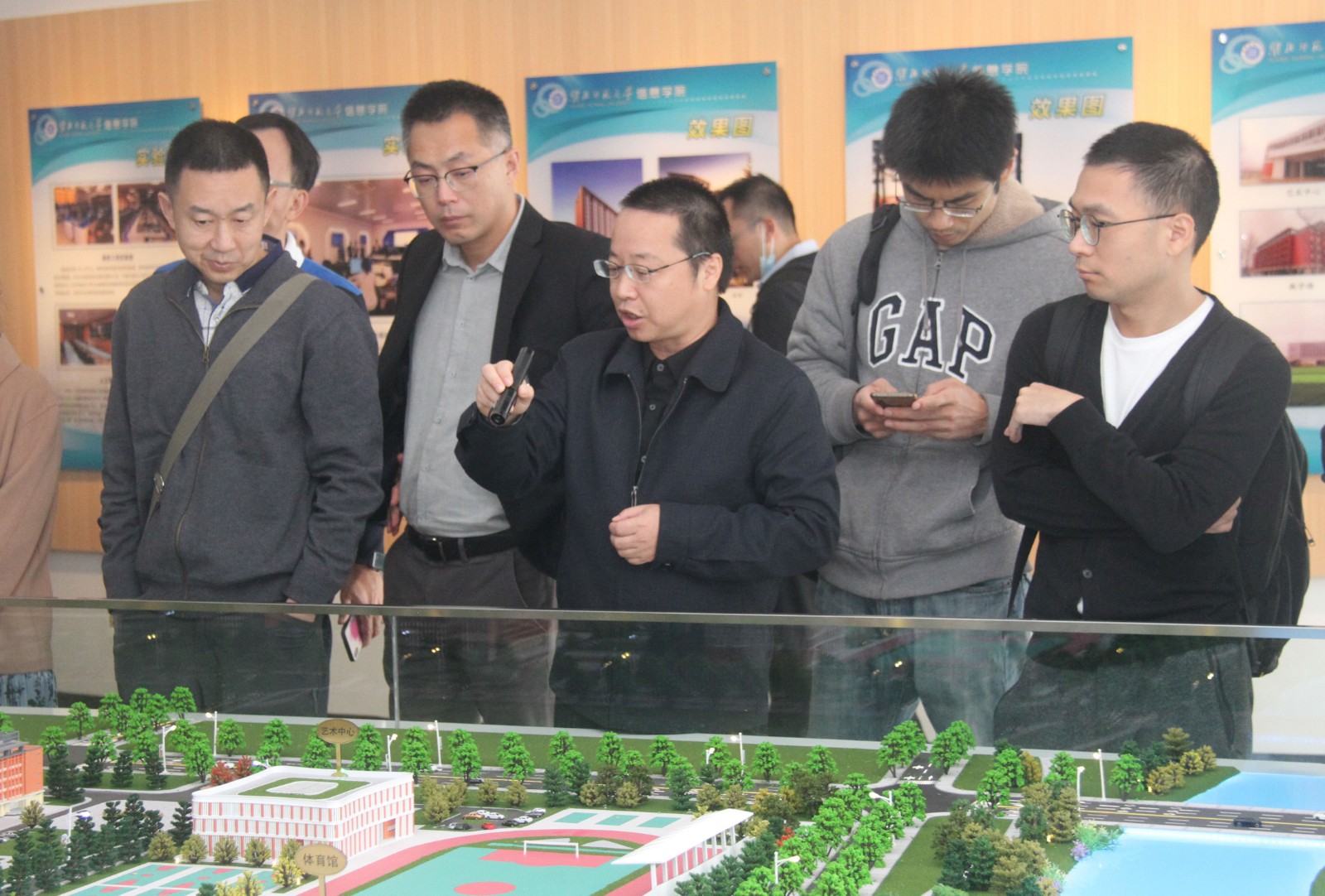 1635327224394902.jpg 2021102702.jpg